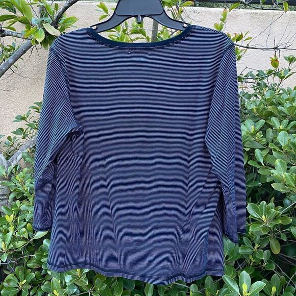 Chicos Black & White Striped Short Sleeve Top. Size Large (2). EUC! - Picture 2 of 4